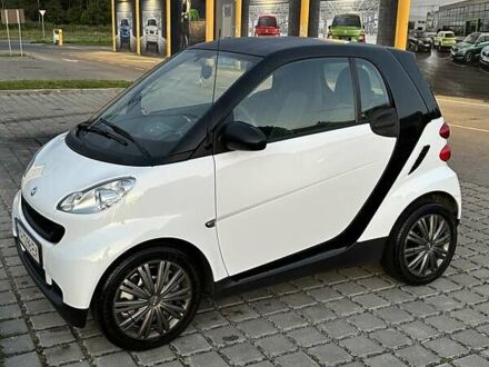 Смарт Fortwo 2012 у Києві на Automoto.ua Смарт Fortwo, об'ємом двигуна 1 л та пробігом 128 тис. км за 6245 $, фото 1 на Automoto.ua