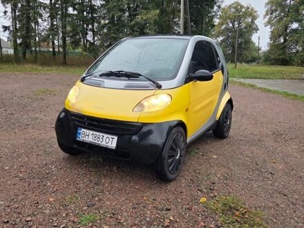 Жовтий Смарт Fortwo, об'ємом двигуна 0.8 л та пробігом 333 тис. км за 2500 $, фото 1 на Automoto.ua