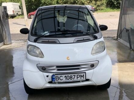 Сірий Смарт Fortwo, об'ємом двигуна 0.6 л та пробігом 181 тис. км за 3000 $, фото 1 на Automoto.ua