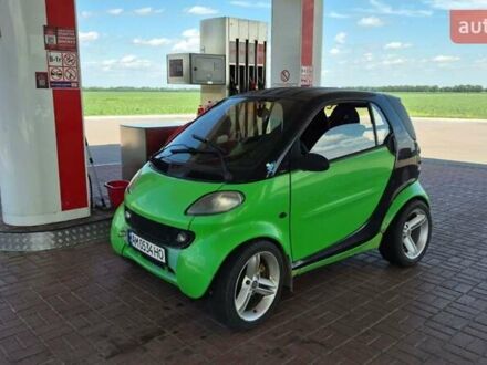 Зелений Смарт Fortwo, об'ємом двигуна 0.6 л та пробігом 169 тис. км за 3200 $, фото 1 на Automoto.ua