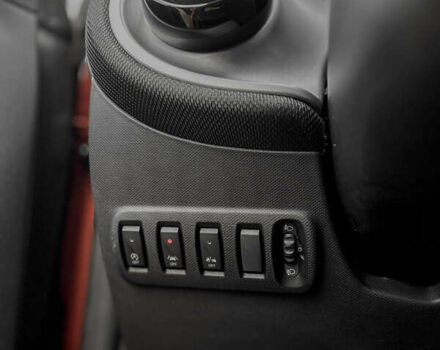 Помаранчевий Смарт Fortwo, об'ємом двигуна 1 л та пробігом 67 тис. км за 12300 $, фото 12 на Automoto.ua