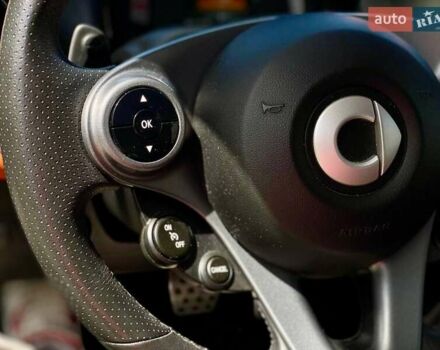 Помаранчевий Смарт Fortwo, об'ємом двигуна 1 л та пробігом 61 тис. км за 9990 $, фото 19 на Automoto.ua
