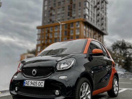 Смарт Fortwo 2017 у Дніпро (Дніпропетровську) на Automoto.ua Помаранчевий Смарт Fortwo, об'ємом двигуна 1 л та пробігом 67 тис. км за 12300 $, фото 1 на Automoto.ua