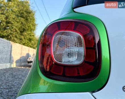 Білий Смарт EQ Forfour, об'ємом двигуна 0 л та пробігом 134 тис. км за 8350 $, фото 30 на Automoto.ua