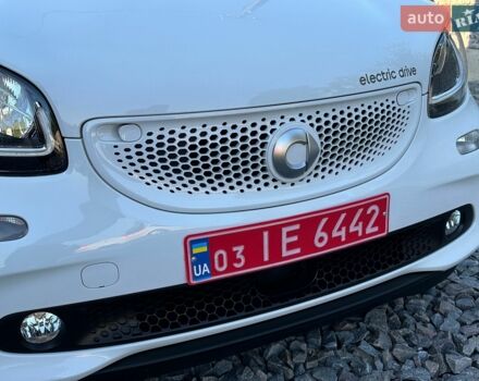 Білий Смарт EQ Forfour, об'ємом двигуна 0 л та пробігом 134 тис. км за 8350 $, фото 12 на Automoto.ua