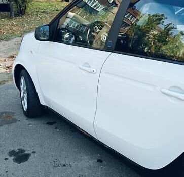 Белый Смарт EQ Forfour, объемом двигателя 0 л и пробегом 41 тыс. км за 9200 $, фото 5 на Automoto.ua