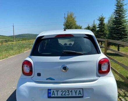 Белый Смарт EQ Forfour, объемом двигателя 0 л и пробегом 34 тыс. км за 8500 $, фото 3 на Automoto.ua