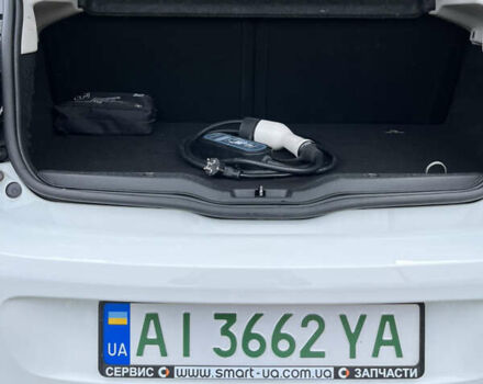 Белый Смарт EQ Forfour, объемом двигателя 0 л и пробегом 47 тыс. км за 11700 $, фото 38 на Automoto.ua