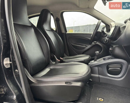 Черный Смарт EQ Forfour, объемом двигателя 0 л и пробегом 49 тыс. км за 9100 $, фото 35 на Automoto.ua
