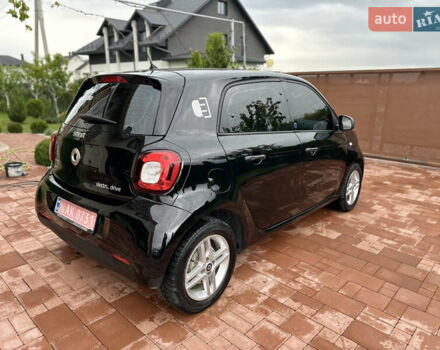 Черный Смарт EQ Forfour, объемом двигателя 0 л и пробегом 35 тыс. км за 9300 $, фото 6 на Automoto.ua