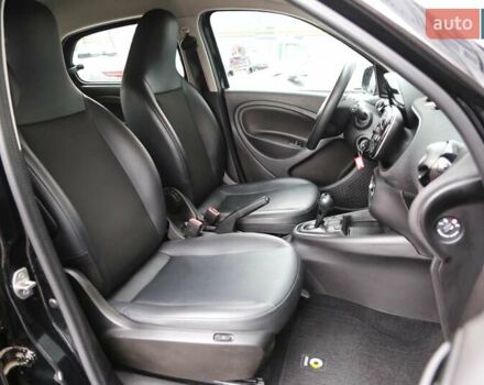 Черный Смарт EQ Forfour, объемом двигателя 0 л и пробегом 44 тыс. км за 9900 $, фото 9 на Automoto.ua