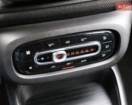 Черный Смарт EQ Forfour, объемом двигателя 0 л и пробегом 44 тыс. км за 9900 $, фото 17 на Automoto.ua