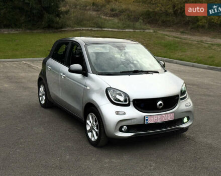 Сірий Смарт EQ Forfour, об'ємом двигуна 0 л та пробігом 51 тис. км за 9500 $, фото 11 на Automoto.ua