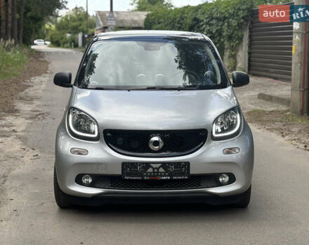 Серый Смарт EQ Forfour, объемом двигателя 0 л и пробегом 16 тыс. км за 10000 $, фото 1 на Automoto.ua