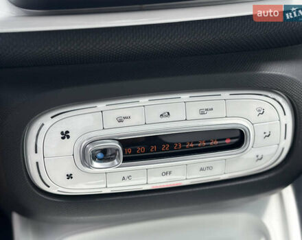 Серый Смарт EQ Forfour, объемом двигателя 0 л и пробегом 16 тыс. км за 10000 $, фото 12 на Automoto.ua