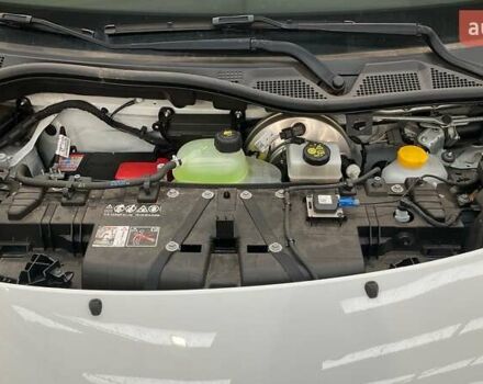 Белый Смарт EQ Fortwo, объемом двигателя 0 л и пробегом 13 тыс. км за 16500 $, фото 7 на Automoto.ua