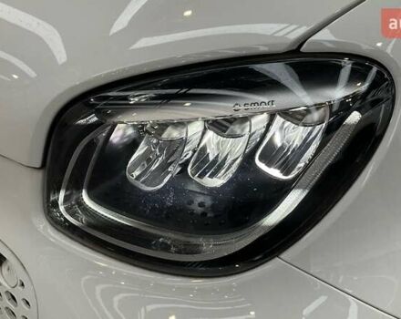 Белый Смарт EQ Fortwo, объемом двигателя 0 л и пробегом 13 тыс. км за 16500 $, фото 6 на Automoto.ua