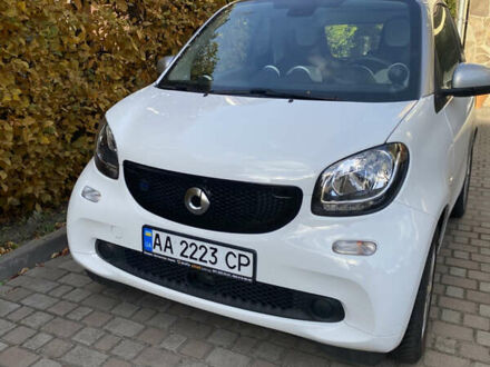 Смарт EQ Fortwo 2019 в Киеве на Automoto.ua Белый Смарт EQ Fortwo, объемом двигателя 0 л и пробегом 46 тыс. км за 9900 $, фото 1 на Automoto.ua