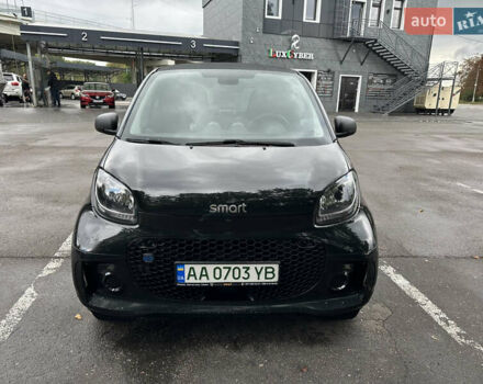 Черный Смарт EQ Fortwo, объемом двигателя 0 л и пробегом 32 тыс. км за 13500 $, фото 3 на Automoto.ua