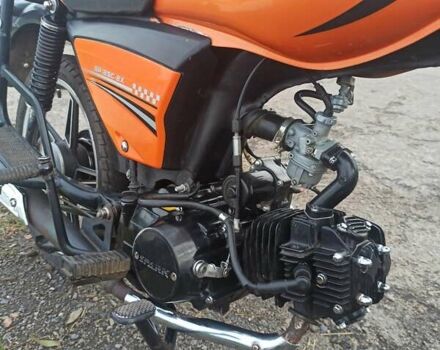 Оранжевый Спарк SP 125C-2X, объемом двигателя 0.12 л и пробегом 17 тыс. км за 400 $, фото 1 на Automoto.ua