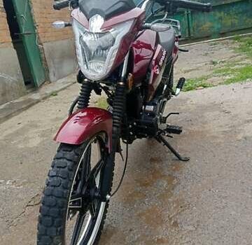 Спарк SP 150R-15 2024 в Жмеренке на Automoto.ua Красный Спарк SP 150R-15, объемом двигателя 0 л и пробегом 3 тыс. км за 800 $, фото 2 на Automoto.ua