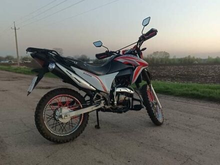 Спарк SP 200D-4 2022 у Драбове на Automoto.ua Спарк SP 200D-4, об'ємом двигуна 0.2 л та пробігом 9 тис. км за 844 $, фото 1 на Automoto.ua