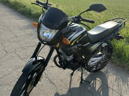 Спарк SP 200R-25I 2020 в Тальном на Automoto.ua Черный Спарк SP 200R-25I, объемом двигателя 0.2 л и пробегом 7 тыс. км за 794 $, фото 1 на Automoto.ua