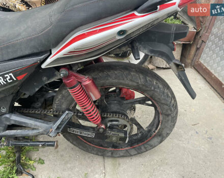 Спарк SP 200R-27 2018 у Чорткові на Automoto.ua Білий Спарк SP 200R-27, об'ємом двигуна 0.2 л та пробігом 11 тис. км за 740 $, фото 4 на Automoto.ua