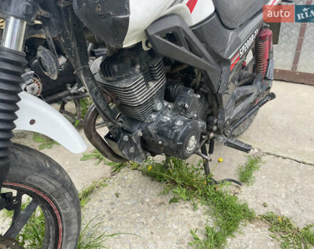 Спарк SP 200R-27 2018 у Чорткові на Automoto.ua Білий Спарк SP 200R-27, об'ємом двигуна 0.2 л та пробігом 11 тис. км за 740 $, фото 7 на Automoto.ua