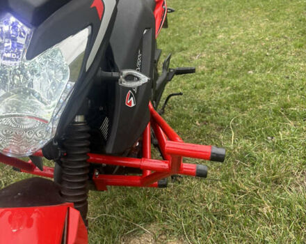 Красный Спарк SP 200R-28, объемом двигателя 0 л и пробегом 400 тыс. км за 1200 $, фото 1 на Automoto.ua