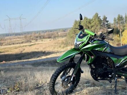 Спарк SP 250D-7 2024 у Иванкове на Automoto.ua Зелений Спарк SP 250D-7, об'ємом двигуна 0 л та пробігом 4 тис. км за 1326 $, фото 1 на Automoto.ua