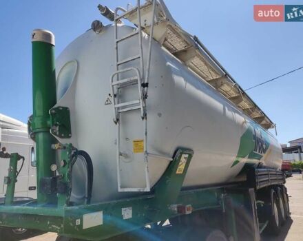 Шпитцер S27DS 2001 в Ровно на Automoto.ua Белый Шпитцер S27DS, объемом двигателя 0 л и пробегом 77 тыс. км за 17142 $, фото 6 на Automoto.ua