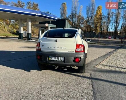 Белый Cанг Йонг Актион, объемом двигателя 2 л и пробегом 230 тыс. км за 6500 $, фото 24 на Automoto.ua