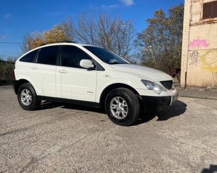 Белый Cанг Йонг Актион, объемом двигателя 2.3 л и пробегом 170 тыс. км за 6000 $, фото 5 на Automoto.ua