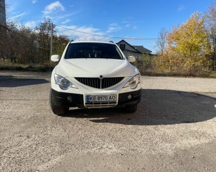 Белый Cанг Йонг Актион, объемом двигателя 2.3 л и пробегом 170 тыс. км за 6000 $, фото 2 на Automoto.ua