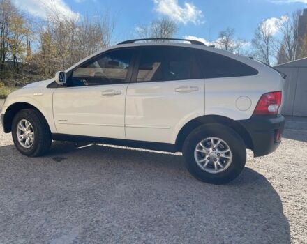 Белый Cанг Йонг Актион, объемом двигателя 2.3 л и пробегом 170 тыс. км за 6000 $, фото 7 на Automoto.ua