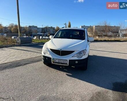 Белый Cанг Йонг Актион, объемом двигателя 2 л и пробегом 230 тыс. км за 6500 $, фото 21 на Automoto.ua