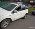 Белый Cанг Йонг Актион, объемом двигателя 2 л и пробегом 300 тыс. км за 5000 $, фото 2 на Automoto.ua