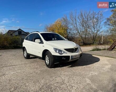 Белый Cанг Йонг Актион, объемом двигателя 2.3 л и пробегом 170 тыс. км за 6000 $, фото 16 на Automoto.ua