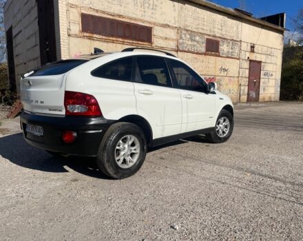 Белый Cанг Йонг Актион, объемом двигателя 2.3 л и пробегом 170 тыс. км за 6000 $, фото 4 на Automoto.ua