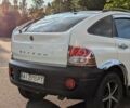 Белый Cанг Йонг Актион, объемом двигателя 2.3 л и пробегом 85 тыс. км за 8000 $, фото 2 на Automoto.ua