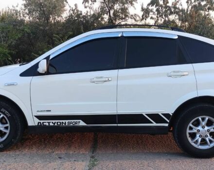 Белый Cанг Йонг Актион, объемом двигателя 2 л и пробегом 170 тыс. км за 6500 $, фото 1 на Automoto.ua