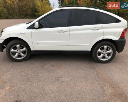 Белый Cанг Йонг Актион, объемом двигателя 2 л и пробегом 214 тыс. км за 6700 $, фото 4 на Automoto.ua