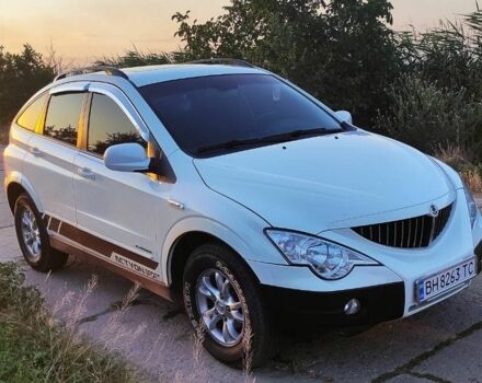 Белый Cанг Йонг Актион, объемом двигателя 2 л и пробегом 170 тыс. км за 6500 $, фото 3 на Automoto.ua