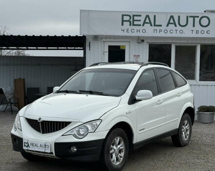 Белый Cанг Йонг Актион, объемом двигателя 2 л и пробегом 202 тыс. км за 6600 $, фото 1 на Automoto.ua