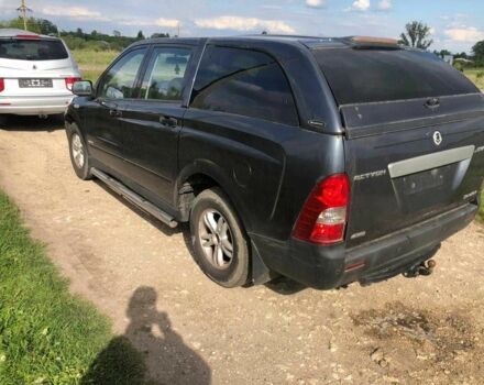 Черный Cанг Йонг Актион, объемом двигателя 2 л и пробегом 155 тыс. км за 1999 $, фото 3 на Automoto.ua