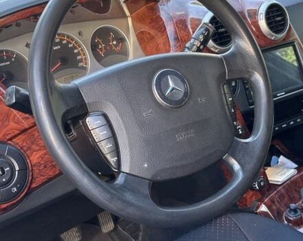 Черный Cанг Йонг Актион, объемом двигателя 2 л и пробегом 266 тыс. км за 7500 $, фото 5 на Automoto.ua