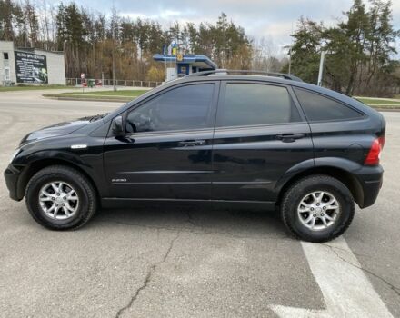 Черный Cанг Йонг Актион, объемом двигателя 2.3 л и пробегом 165 тыс. км за 6650 $, фото 2 на Automoto.ua