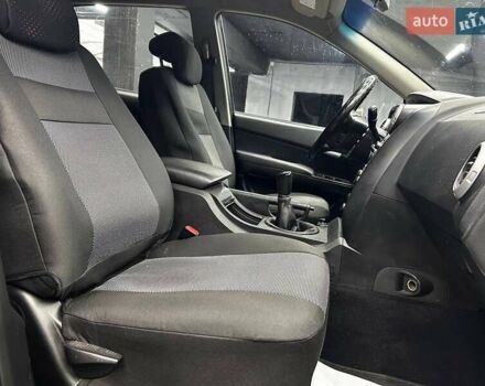 Черный Cанг Йонг Актион, объемом двигателя 0 л и пробегом 142 тыс. км за 9000 $, фото 10 на Automoto.ua