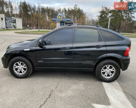 Черный Cанг Йонг Актион, объемом двигателя 2.3 л и пробегом 165 тыс. км за 6650 $, фото 2 на Automoto.ua